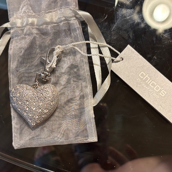 Chico's Accessories - Chico's Glittering Silver Heart Key Holder